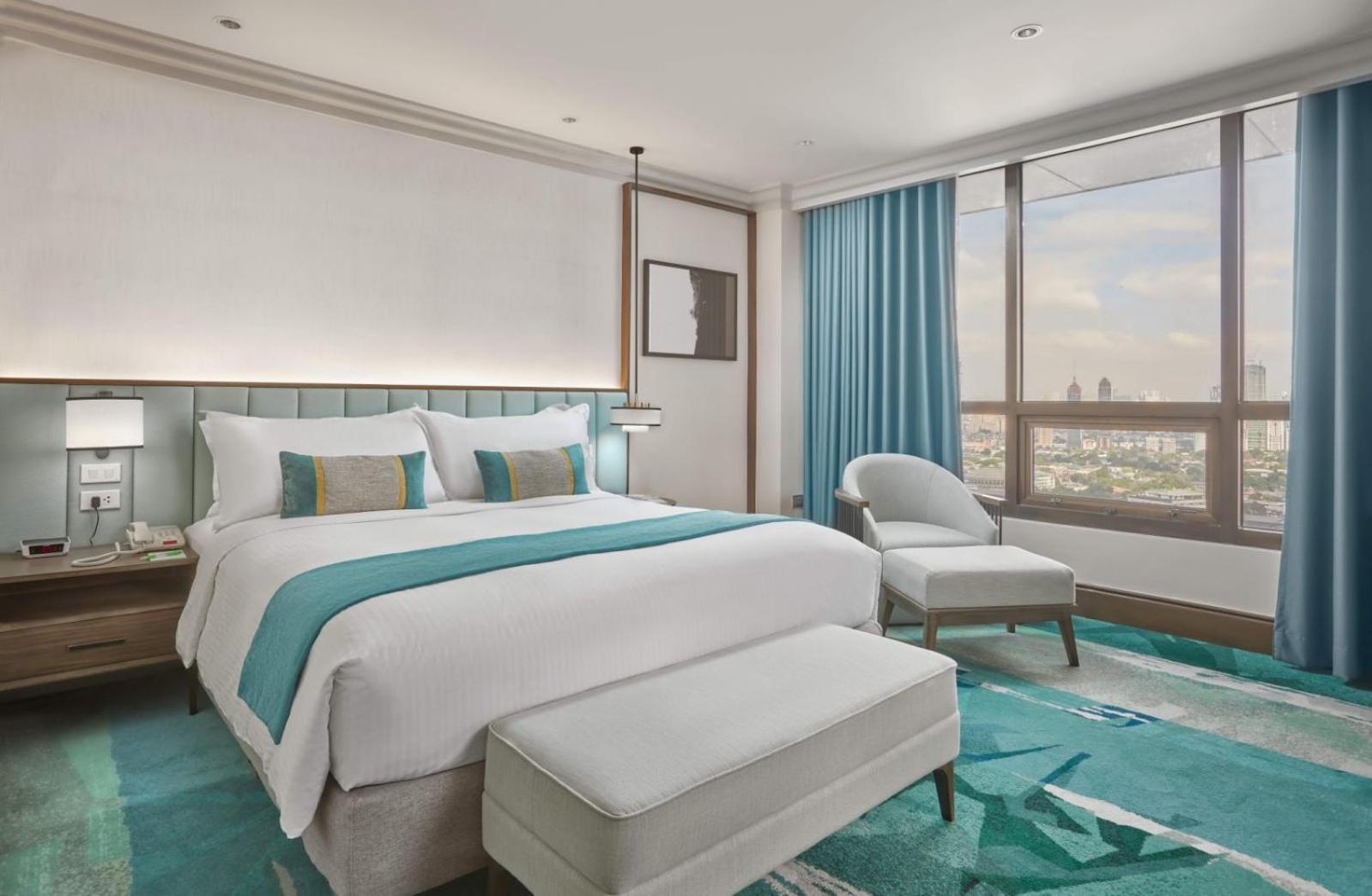 Hotel & Manila Galleria By Ihg 4*