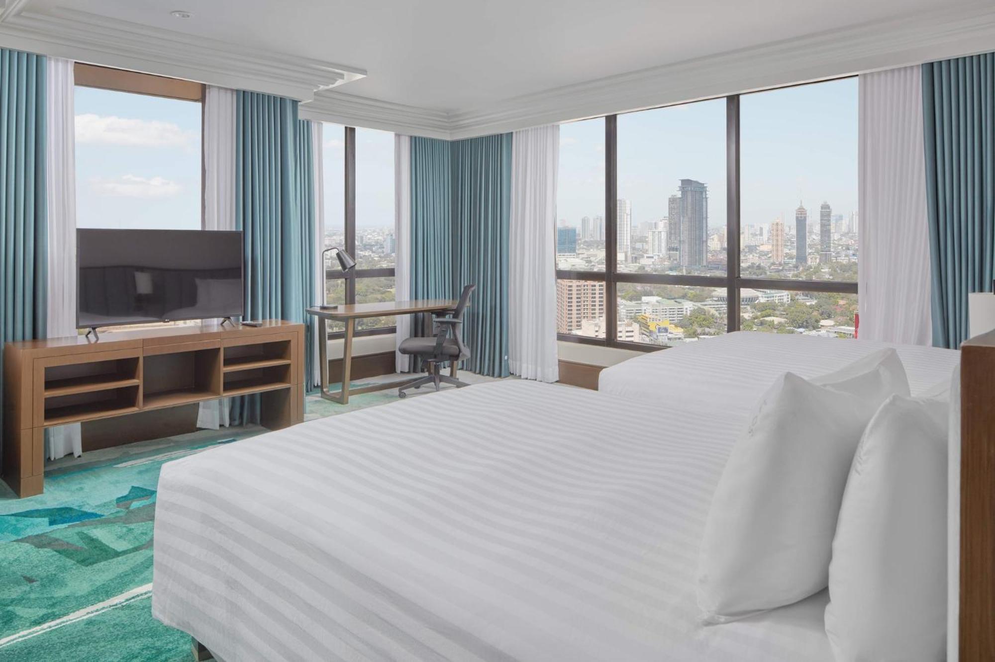 Hotel & Manila Galleria By Ihg