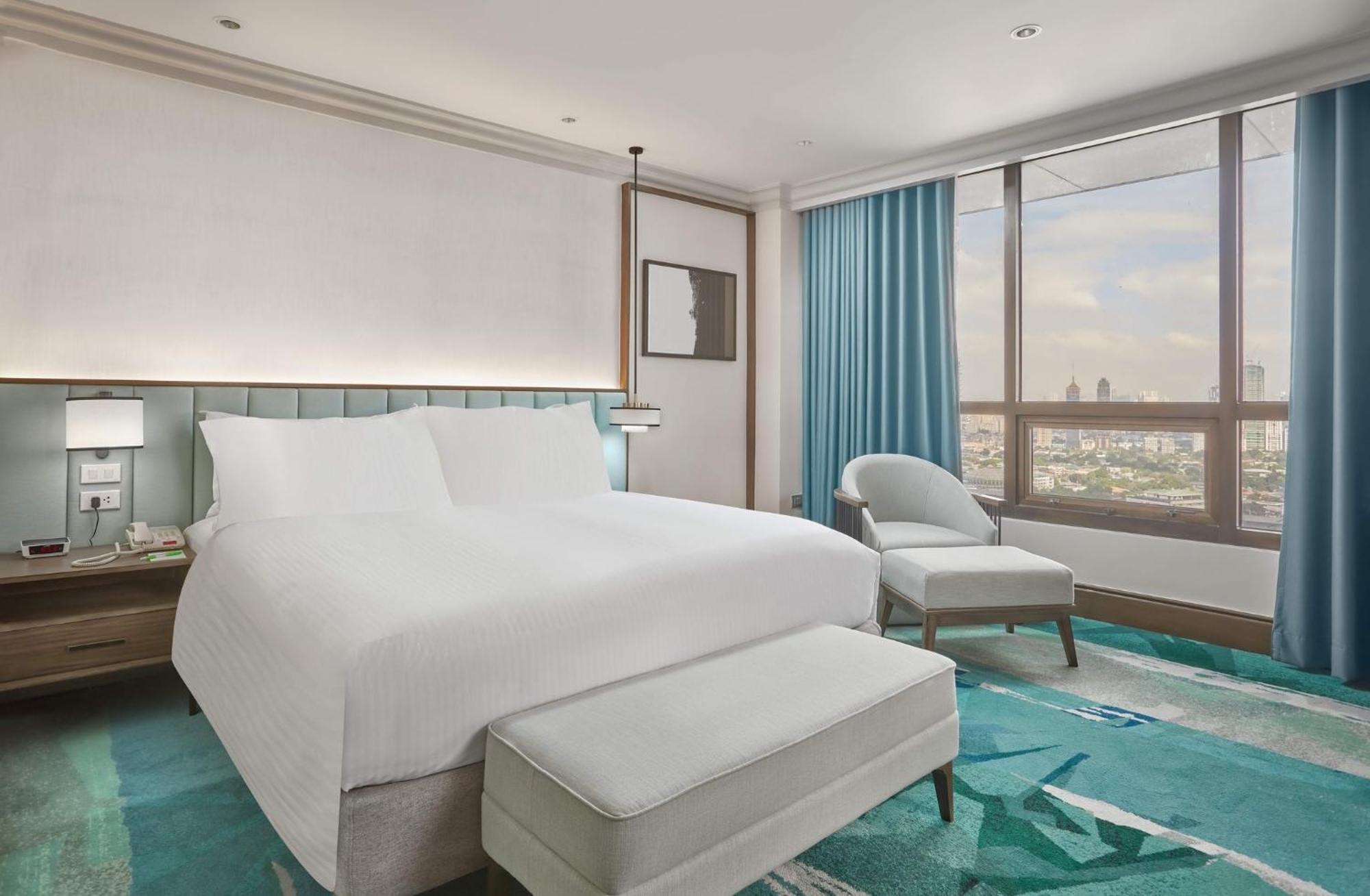 & Manila Galleria By Ihg 4*